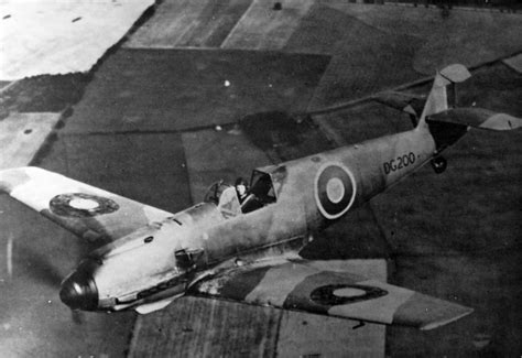 British Me109 Serial Dg200 World War Photos