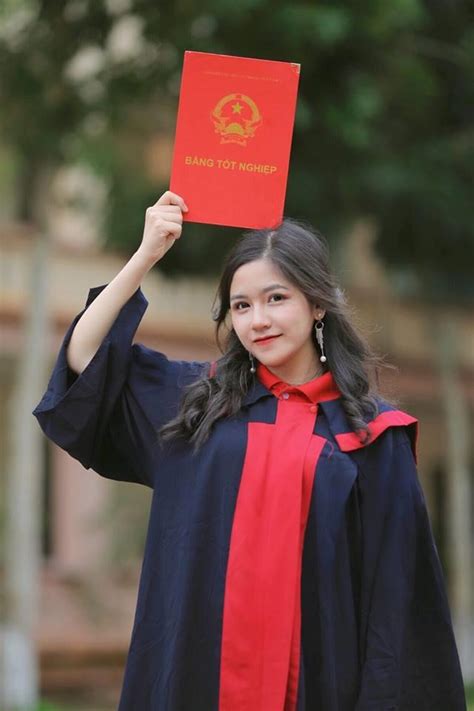 Những hot girl áo dài gái xinh mặt mộc nổi lên từ lễ khai giảng