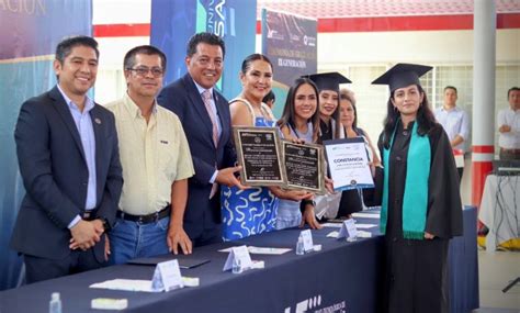 Egresan nuevos Licenciados e Ingenieros de la Unidad Académica Jalpan