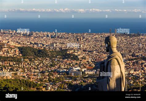 Christ statue barcelona hi-res stock photography and images - Alamy