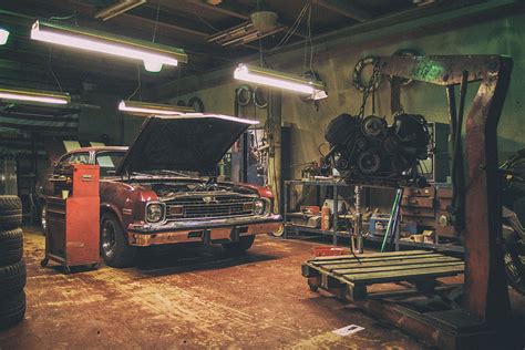 Auto Mechanic Posted By Ethan Tremblay Car Mechanic Hd Wallpaper Pxfuel