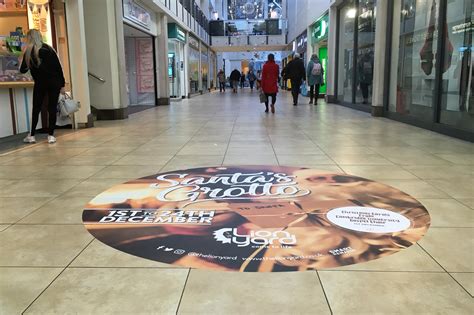 1 | Footprint Signs and Graphics