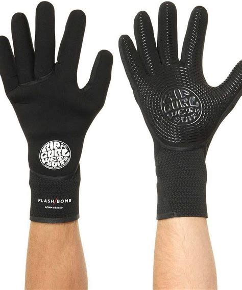 Best Wetsuit Gloves | Surf Unleashed