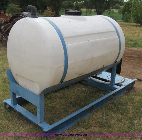 300 Gallon Poly Spray Tank In Mount Hope Ks Item A6483 Sold Purple Wave