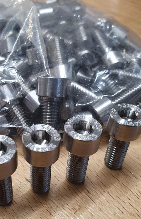 Inconel Bolts Astm B Uns N Hex Nuts Studs Fasteners