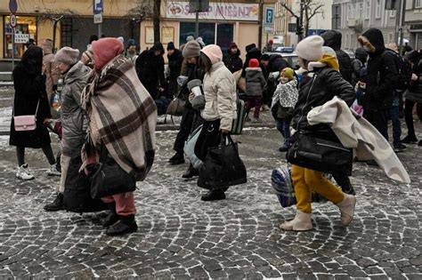 Plus De 2 5 Millions De Personnes Ont Fui L Ukraine Selon L ONU L