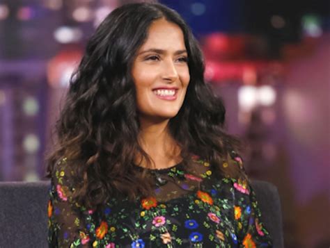 Salma Hayek celebra que llegó a 13 millones de seguidores Estado de