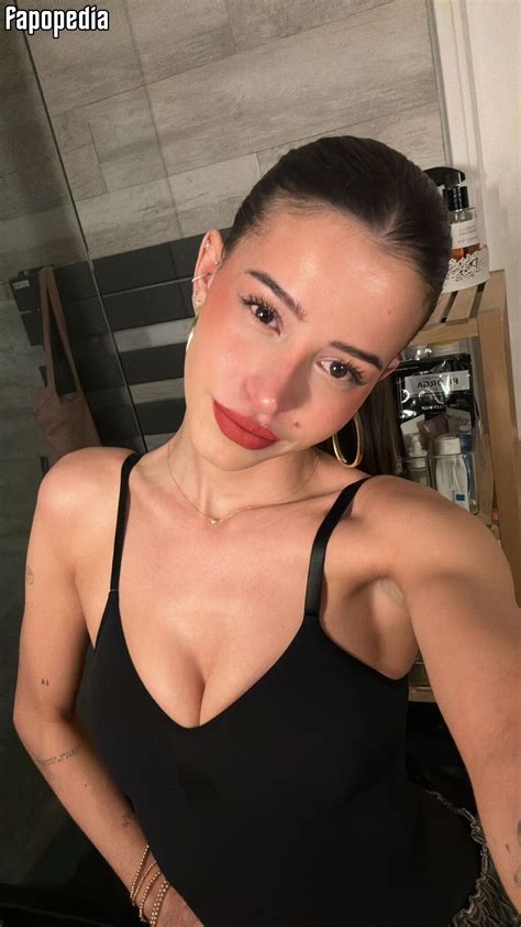 Lea Elui Nude Leaks Photo Fapopedia