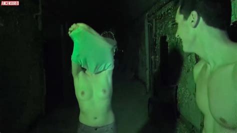 Naked Yesenia Linares In Against The Night