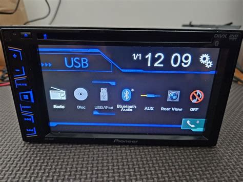 Pioneer Avh Bt Flawless Condition Free New Reverse Camera Included