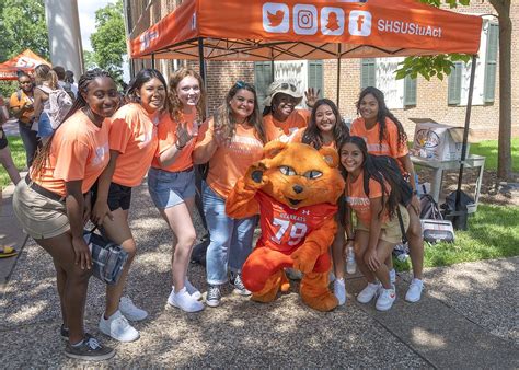 Bearkat Kickoff Provides Extended Welcome To New Students Sam Houston