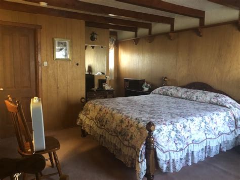 COMSTOCK LODGE - Updated August 2024 - 875 S C St, Virginia City ...