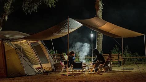 Perlengkapan Kemah Yang Harus Dibawa Saat Camping Di Gunung Ingat