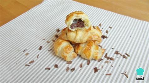 Croissant De Chocolate Con Masa De Hojaldre Fácil