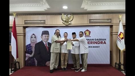 Pendaftaran Supian Suri Chandra Rahmansyah Ke KPU Kota Depok Gerindra