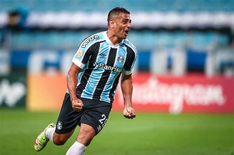 Grêmio x RB Bragantino veja onde assistir à partida do Brasileiro