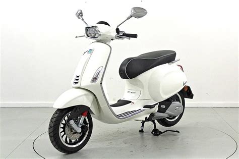 Piaggio Vespa 125 Sprint Bis 125 ccm Motorräder Moto Center Solothurn