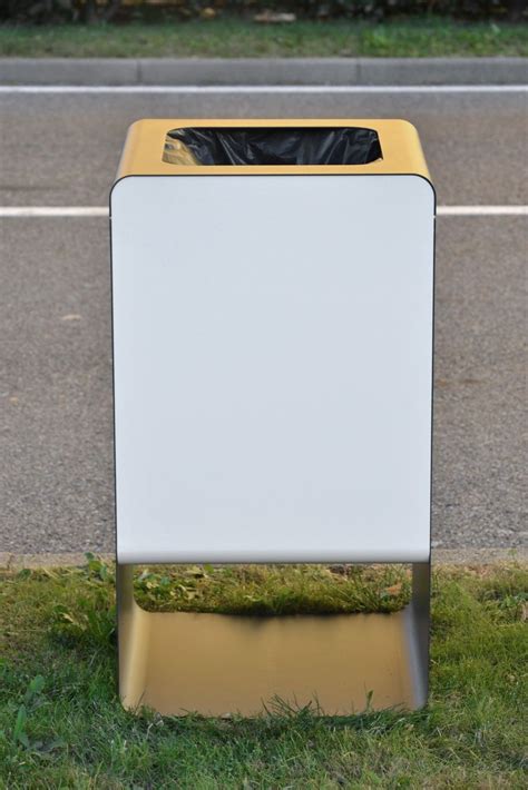 Smith Litter Bin By Lab Design Gibillero Design