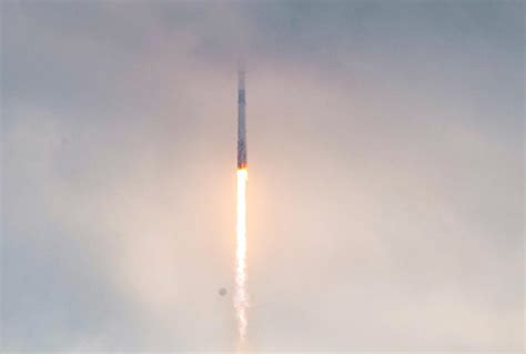 Spacex Falcon 9 Rocket Lifts Off From Cape Canaveral