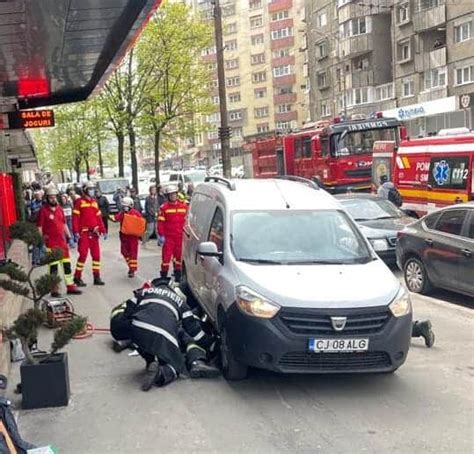 VIDEO FOTO ACCIDENT Pe Strada Fabricii Din Cluj Napoca Pieton LOVIT