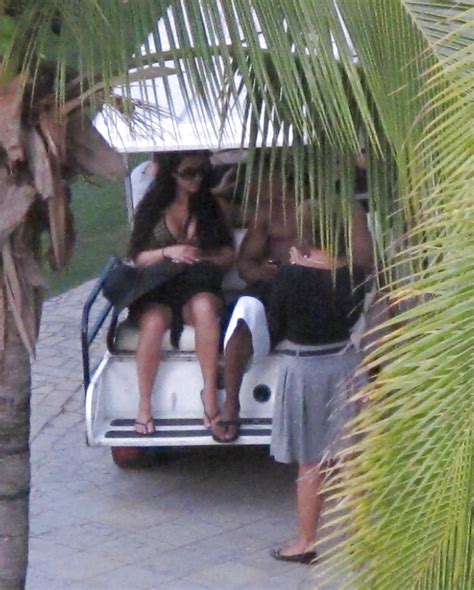 Kim Kardashian Bikini Candids At The Beach In Costa Rica Porn Pictures Xxx Photos Sex Images