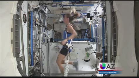 Cómo hacen ejercicios los astronautas Video Univision Phoenix