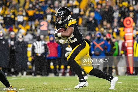 Pittsburgh Steelers Running Back Najee Harris Runs With The Ball