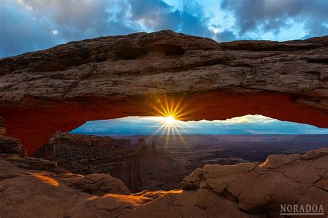 Mesa Arch En El Parque Nacional De Canyonlands Noradoa