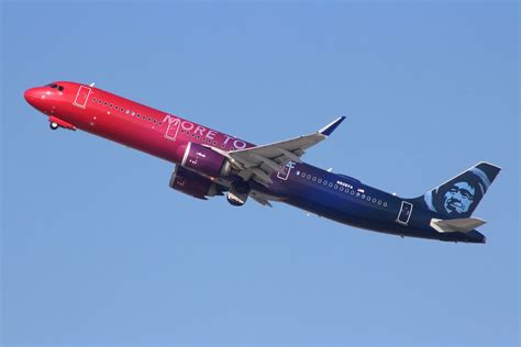 Alaska Airlines Airbus A Takes Off From Los Angeles So Cal