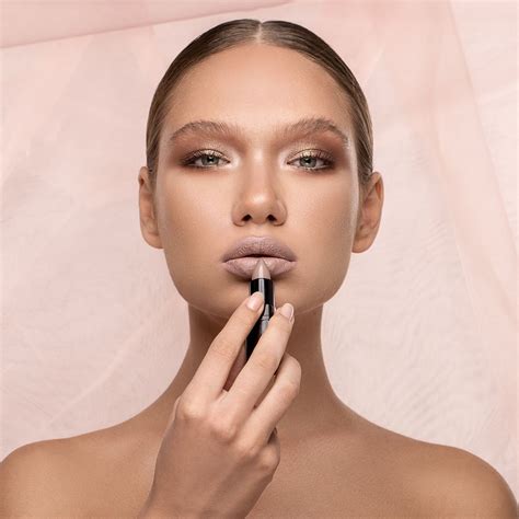 Non Hai Ancora Provato I Nude Lipstick Inglot Call Me Ballerina Non Sai Cosa Ti Perdi Cerca