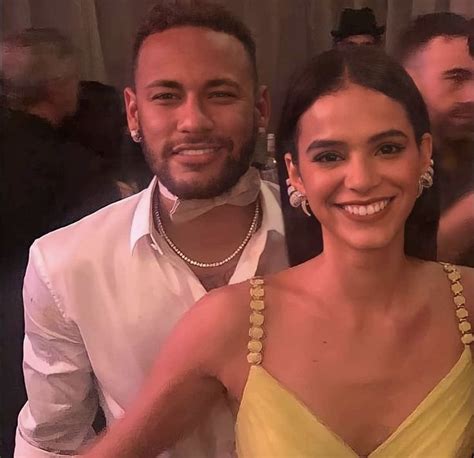 Pin De C Ssia Tostes Em Brumar Brumar Neymar E Bruna Bruna