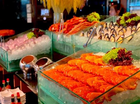 25 Best Seafood Buffet In Singapore 2024