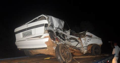 G1 Homem morre após bater de frente caminhão na TO 080 notícias