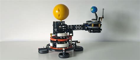 Lego Technic Planet Earth And Moon In Orbit Review Space