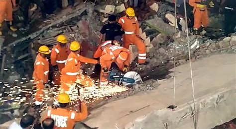 Mumbai Hoarding Collapse Ndrf Team Face Challenges As Hour Long Search