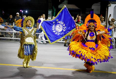 Conheça as escolas de samba que desfilam nesta sexta no Carnaval de São