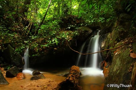 Kathu Waterfall - PHUKET 101