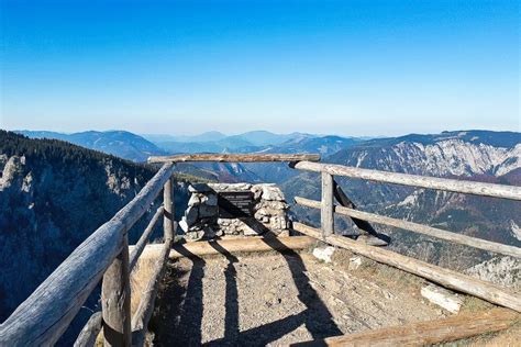 Wandern auf der Rax mit Kindern Raxseilbahn Ottohaus Höllental Aussicht