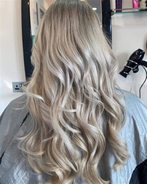 Ashy Blonde Hair Color Long Hair Styles Beauty Grey Blonde