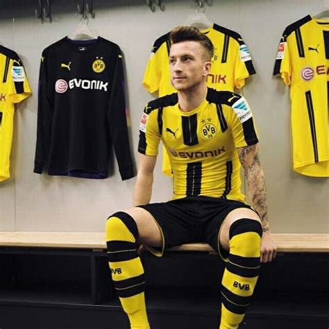 Pin By Jessica Egale On Marco Reus Football Dortmund Women S