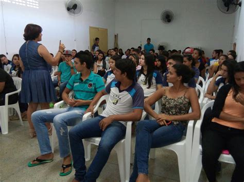 Direc A Coordena O Do Ensino M Dio Da Dired Atuando Nas Escolas