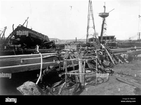 1796 USS Maine wreckage cph.3b21937 Stock Photo - Alamy