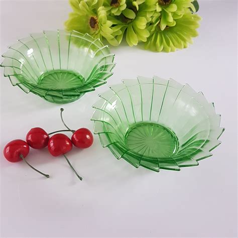 Art Deco Sierra Pinwheel Uranium Glass Cereal Bowls Green Depression Glass Jeannette Glass