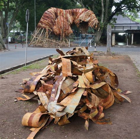 Waskita Adijarto Patung T Rex Dibongkar