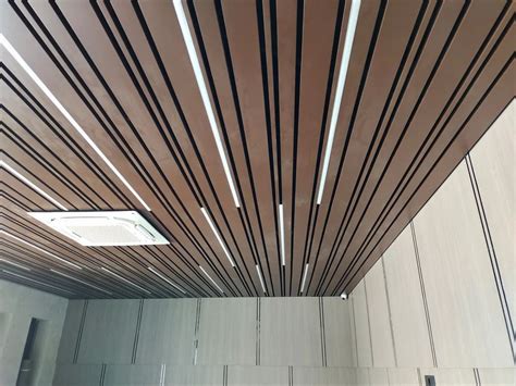 Gi Powder Coated Linear False Ceiling Hot Rolled At Rs Sq Ft In Surat