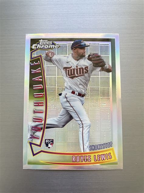 2022 Topps Chrome Sonic Royce Lewis RC YOUTHQUAKE Refractor Rookie YQ