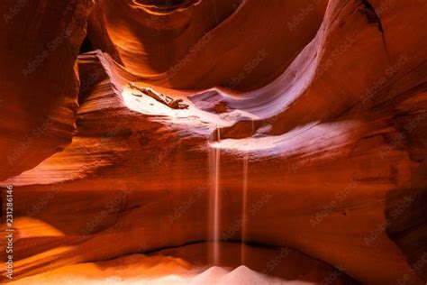 How to get the perfect photograph at Lower Antelope Canyon - Dixie's Antelope Canyon Tours