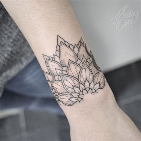 Pin De Rachel Lawshe En Metal Ink Dise O De Tatuaje Mandala