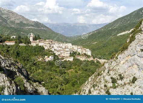 Small Ancient Town In The Mountains Anversa Degli Abruzzi Italy Stock