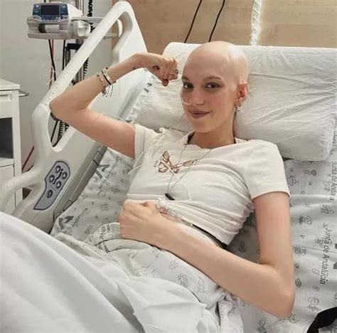 Fallece Elena Huelva La Influencer Que Visibiliz El Sarcoma De Ewing